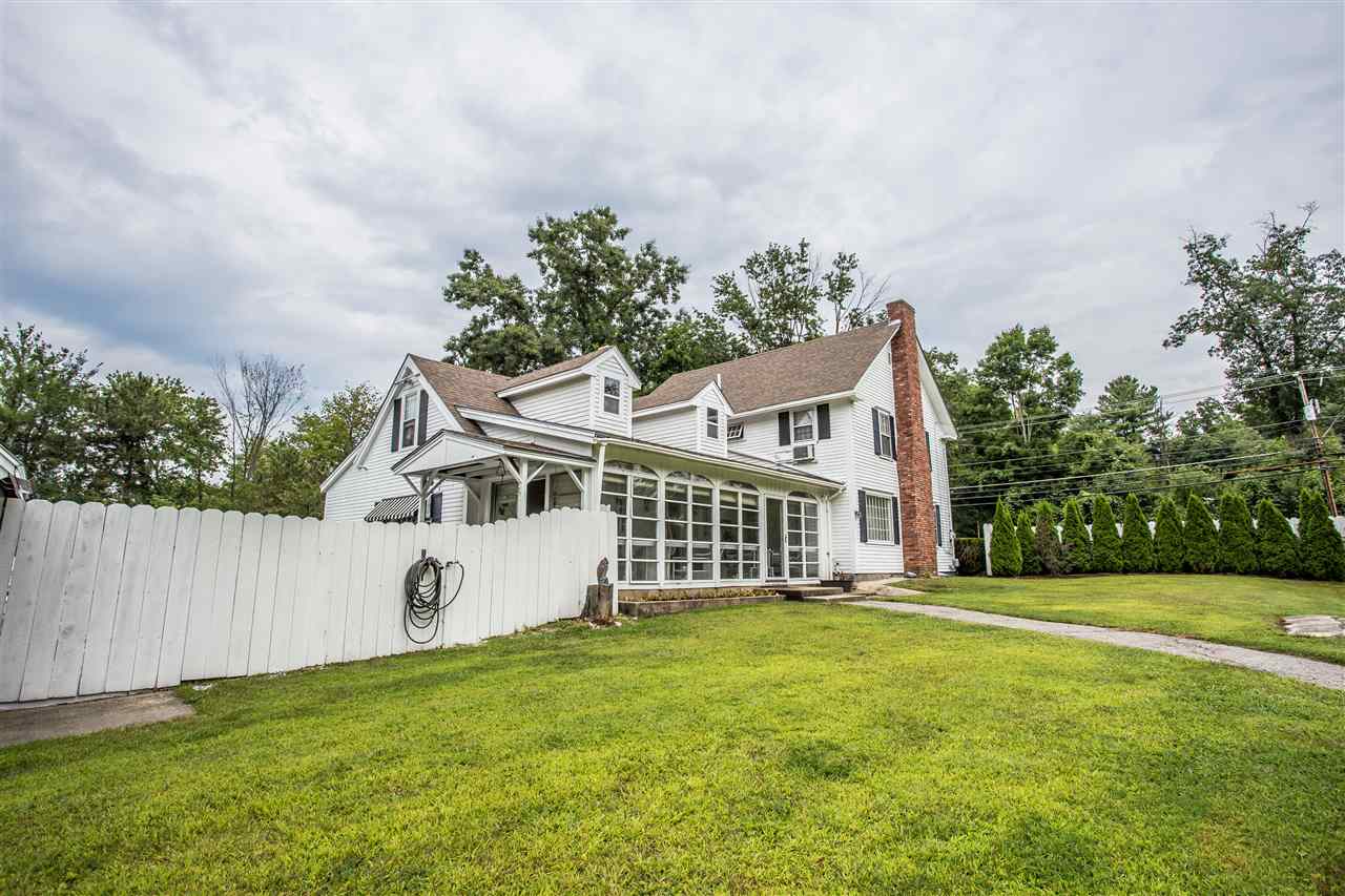 459 Mammoth Road Londonderry, NH 03053 - Photo 4 of 40 Gallery Image 4