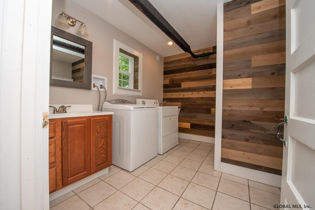 29 Arnold Road Malta, NY 12020 - Photo 14 of 17 Photo 14