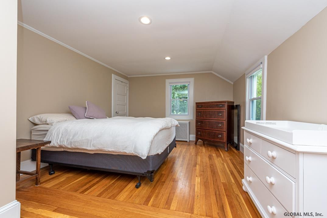 29 Arnold Road Malta, NY 12020 - Photo 8 of 17 Photo 8