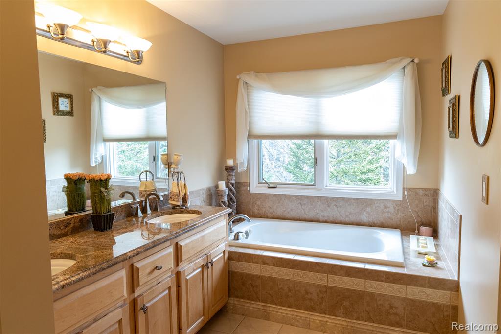1408 Tulberry Circle Rochester, MI 48306 - Photo 28 of 40 Gallery Image 28