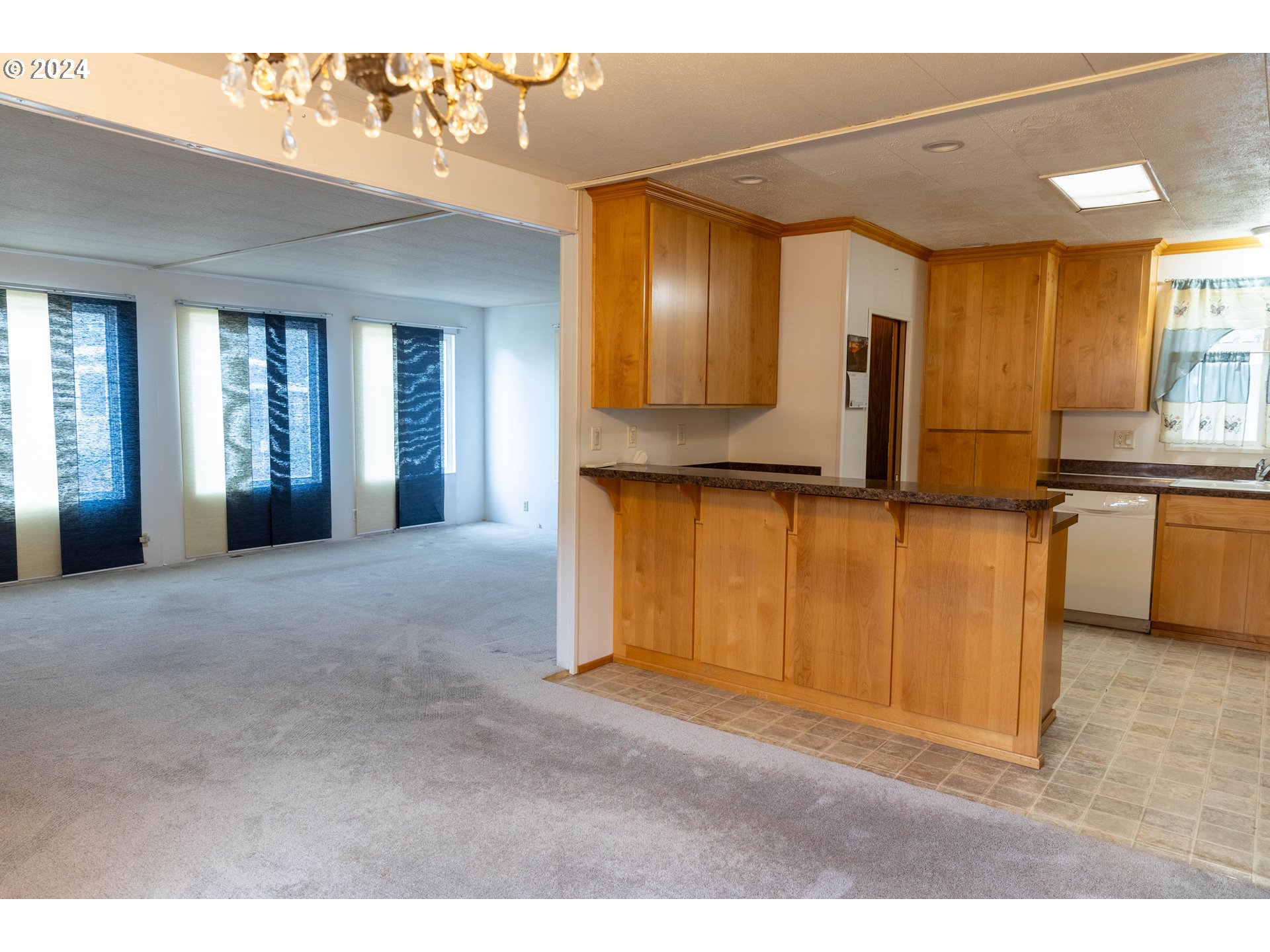 3100 Turner Road Southeast, Unit 803 Salem, OR 97302 - Photo 8 of 16 Kitchen/Dining Room