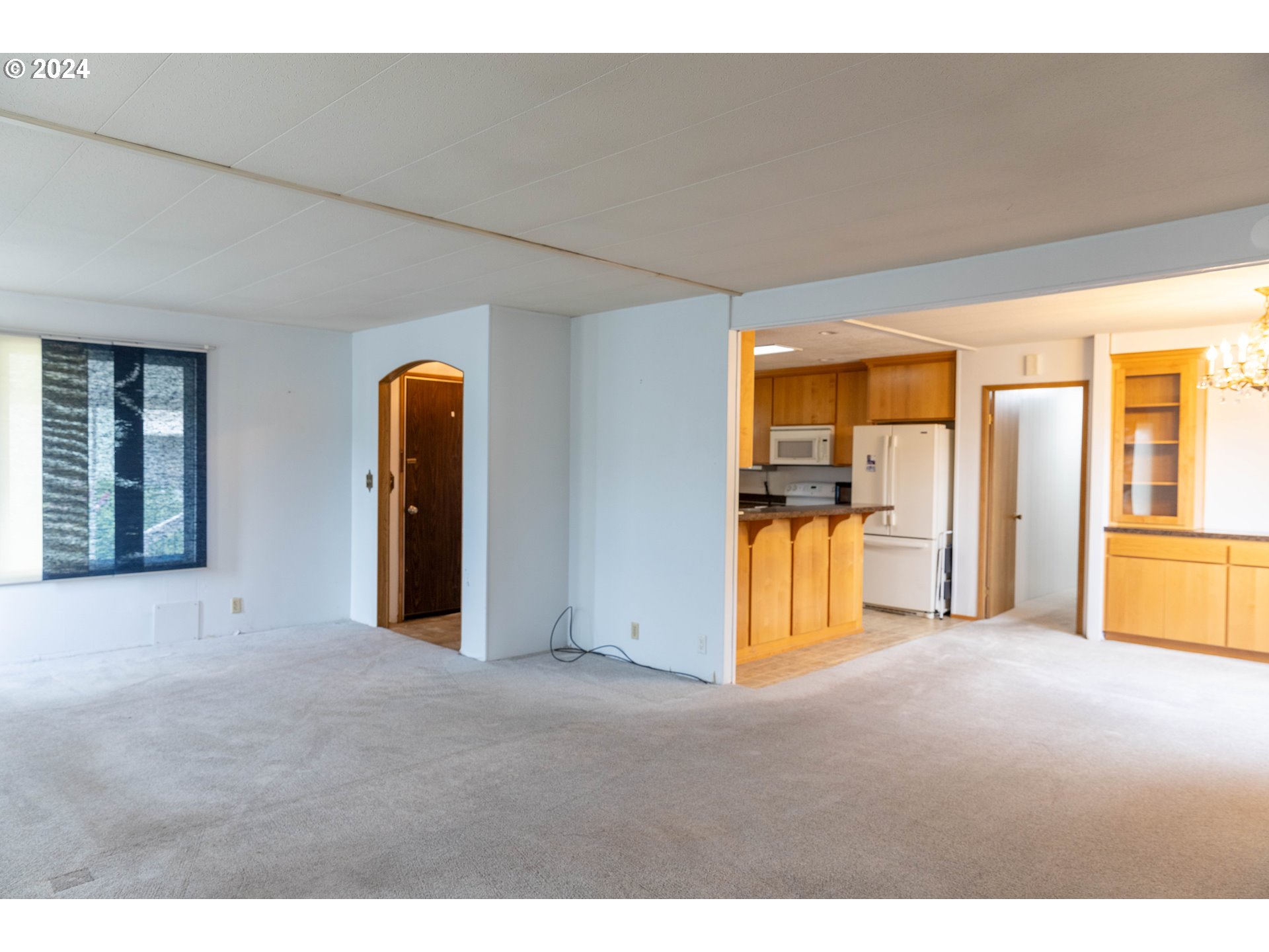 3100 Turner Road Southeast, Unit 803 Salem, OR 97302 - Photo 9 of 16 Living Room