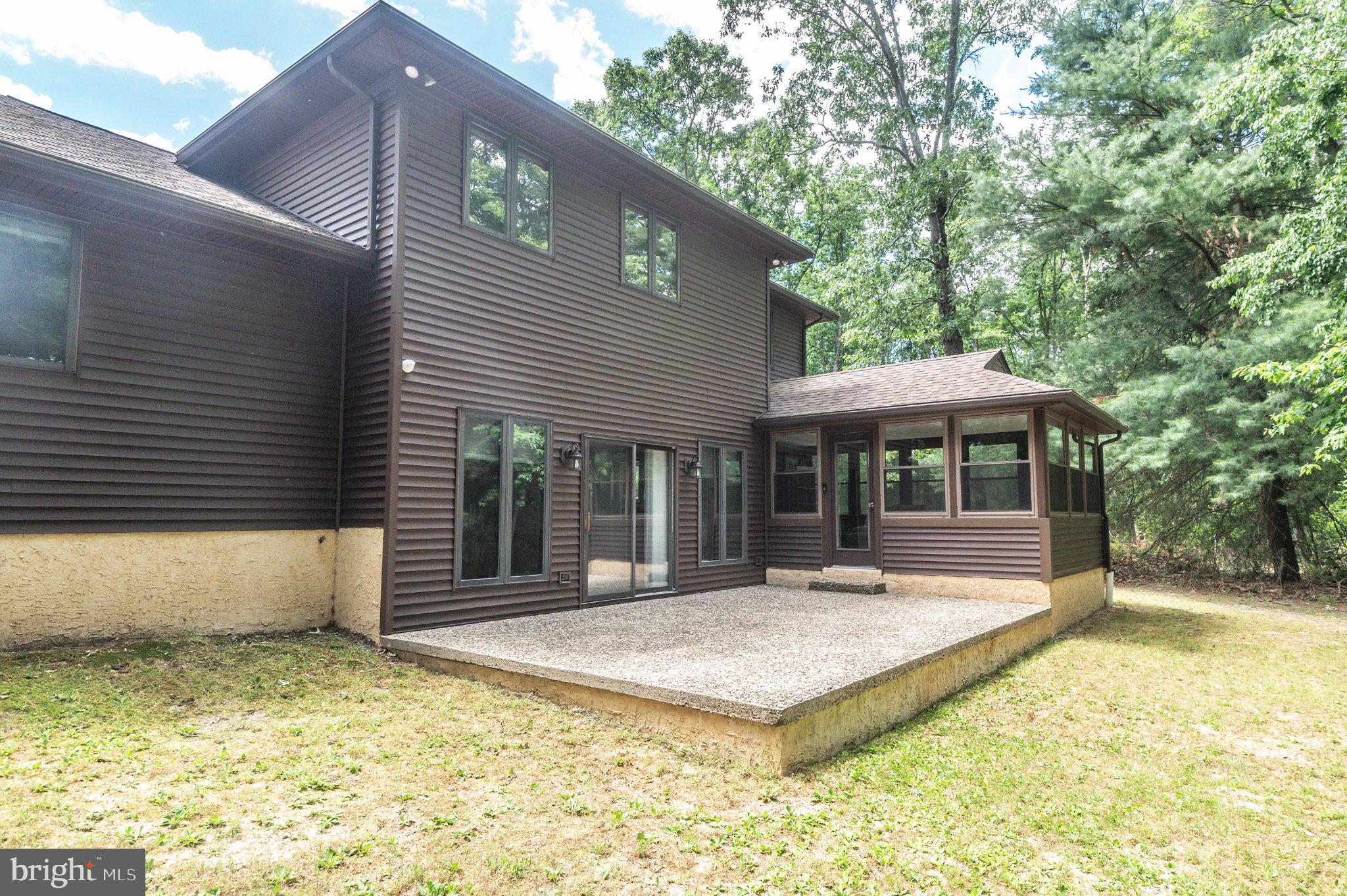 434 4th Street Atco, NJ 08004 - Photo 68 of 69 a front view of a house with a garden