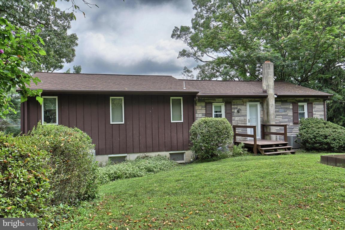 480 Lakeview Drive Lititz, PA 17543 - Photo 29 of 31 Gallery Image 29
