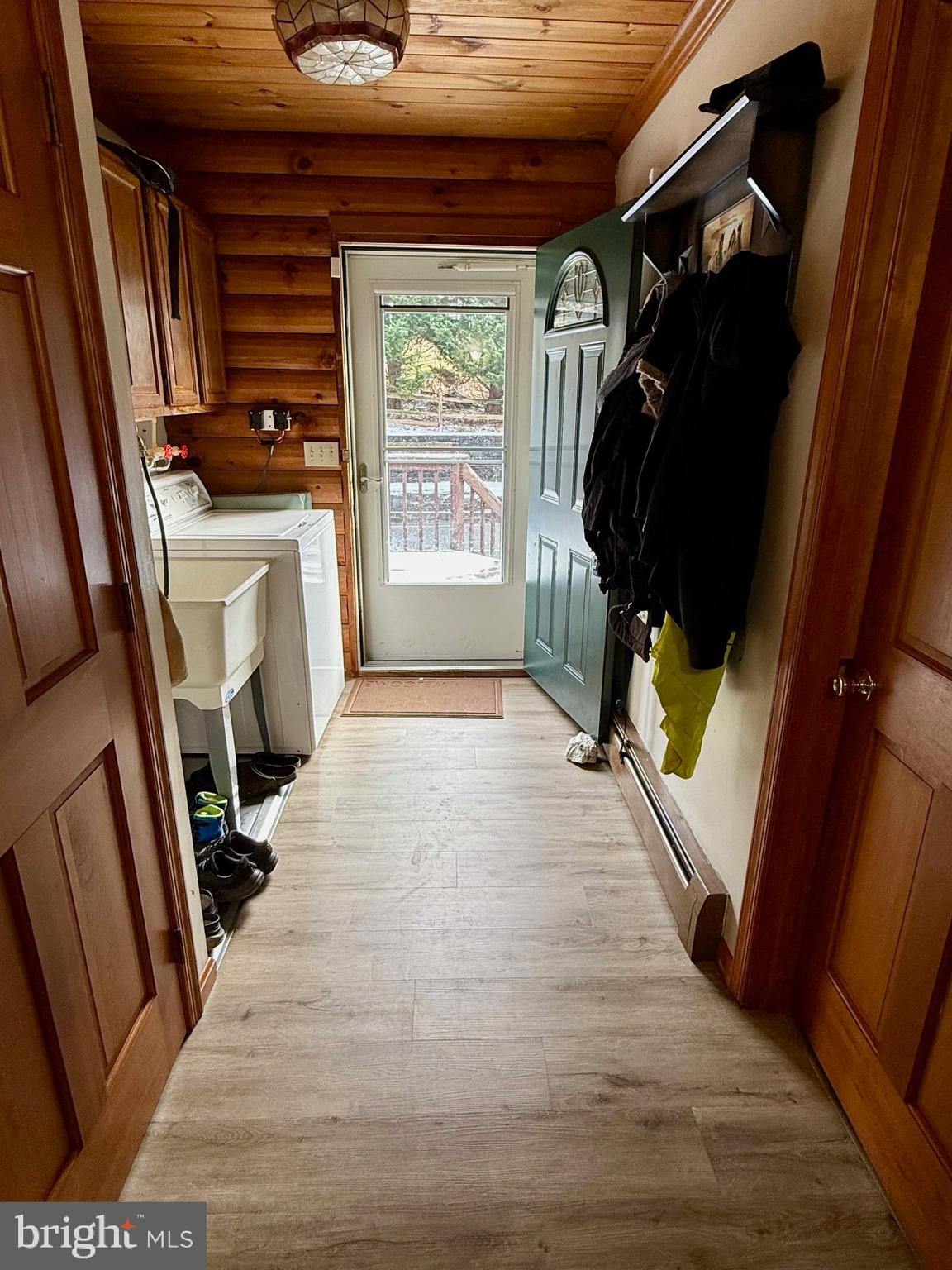 236 Fremont Road Nottingham, PA 19362 - Photo 15 of 34 a view of an entryway