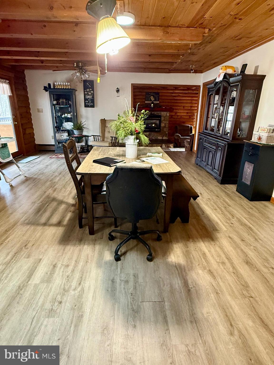 236 Fremont Road Nottingham, PA 19362 - Photo 17 of 34 a view of a workspace with furniture