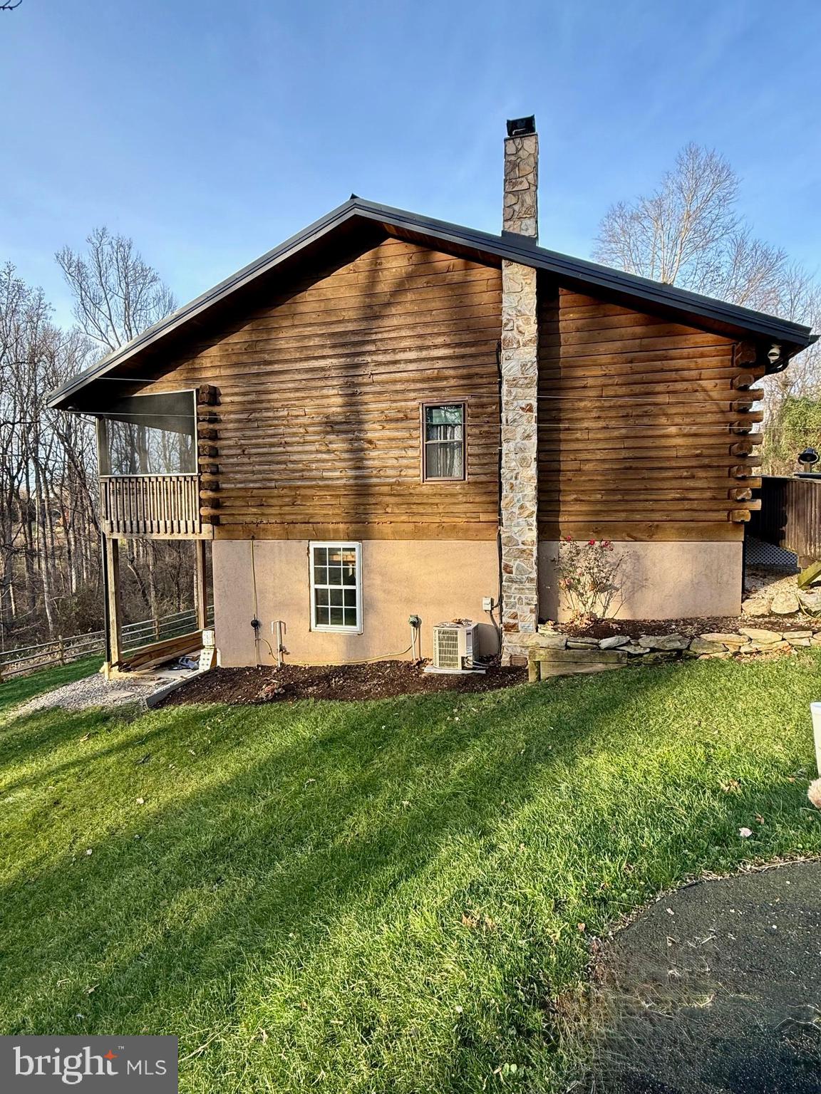 236 Fremont Road Nottingham, PA 19362 - Photo 4 of 34 a front view of house with yard