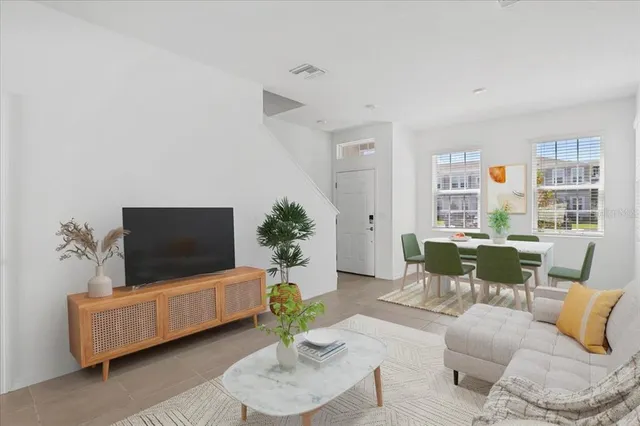 $1,995 | 6338 Fairmont Lane, Palmetto, FL 34221