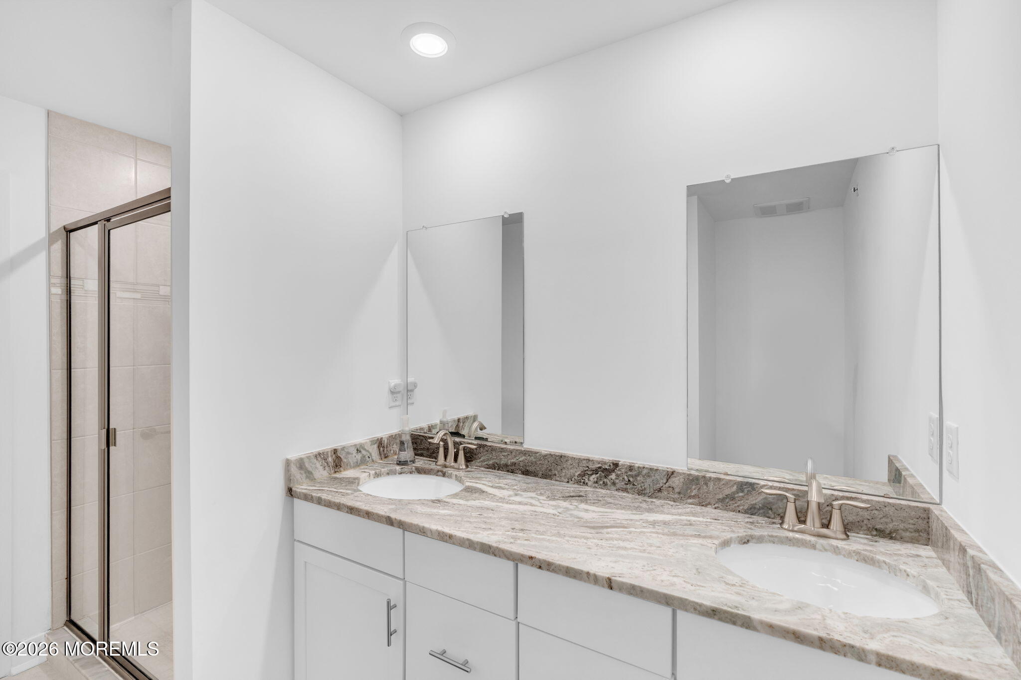 31 Midway Road North Eatontown, NJ 07724 - Photo 16 of 22 32-web-or-mls-DSC03555