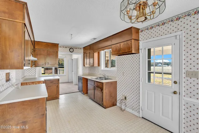 $225,000 | 1968 Belgrade-Swansboro Road, Maysville, NC 28555