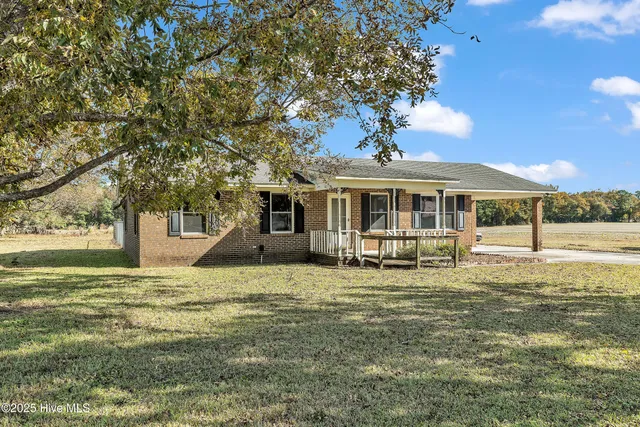 $225,000 | 1968 Belgrade-Swansboro Road, Maysville, NC 28555