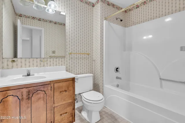 $225,000 | 1968 Belgrade-Swansboro Road, Maysville, NC 28555