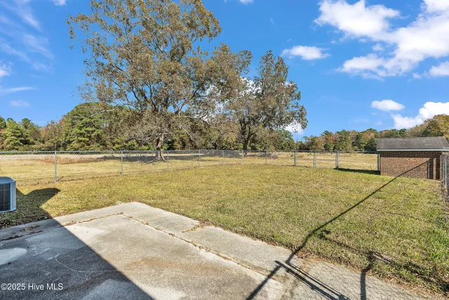 $225,000 | 1968 Belgrade-Swansboro Road, Maysville, NC 28555