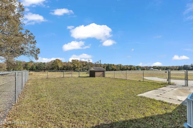 $225,000 | 1968 Belgrade-Swansboro Road, Maysville, NC 28555