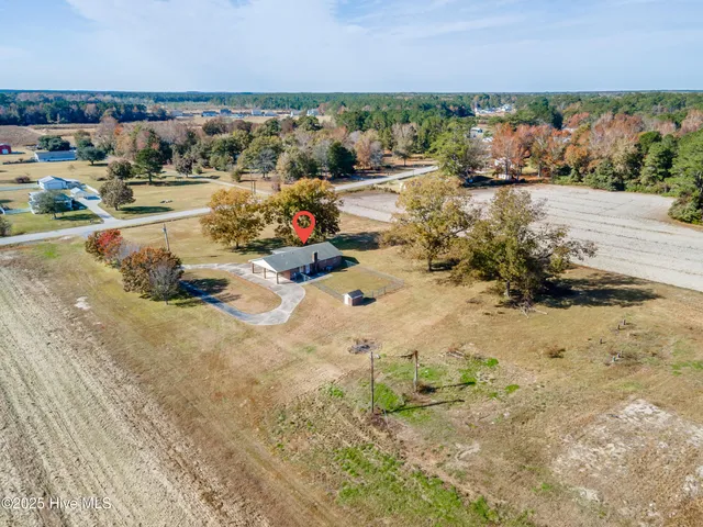 $225,000 | 1968 Belgrade-Swansboro Road, Maysville, NC 28555