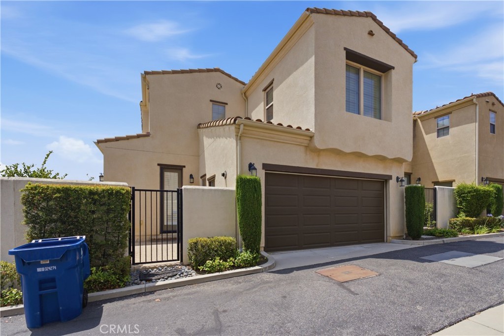 11501 Cararra Lane Porter Ranch, CA 91326 - Photo 34 of 37