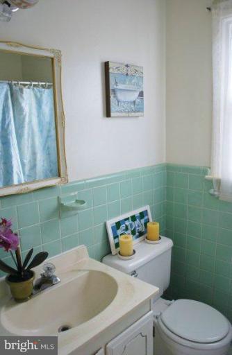 3220 Medway Street Silver Spring, MD 20902 - Photo 17 of 30 Bath
