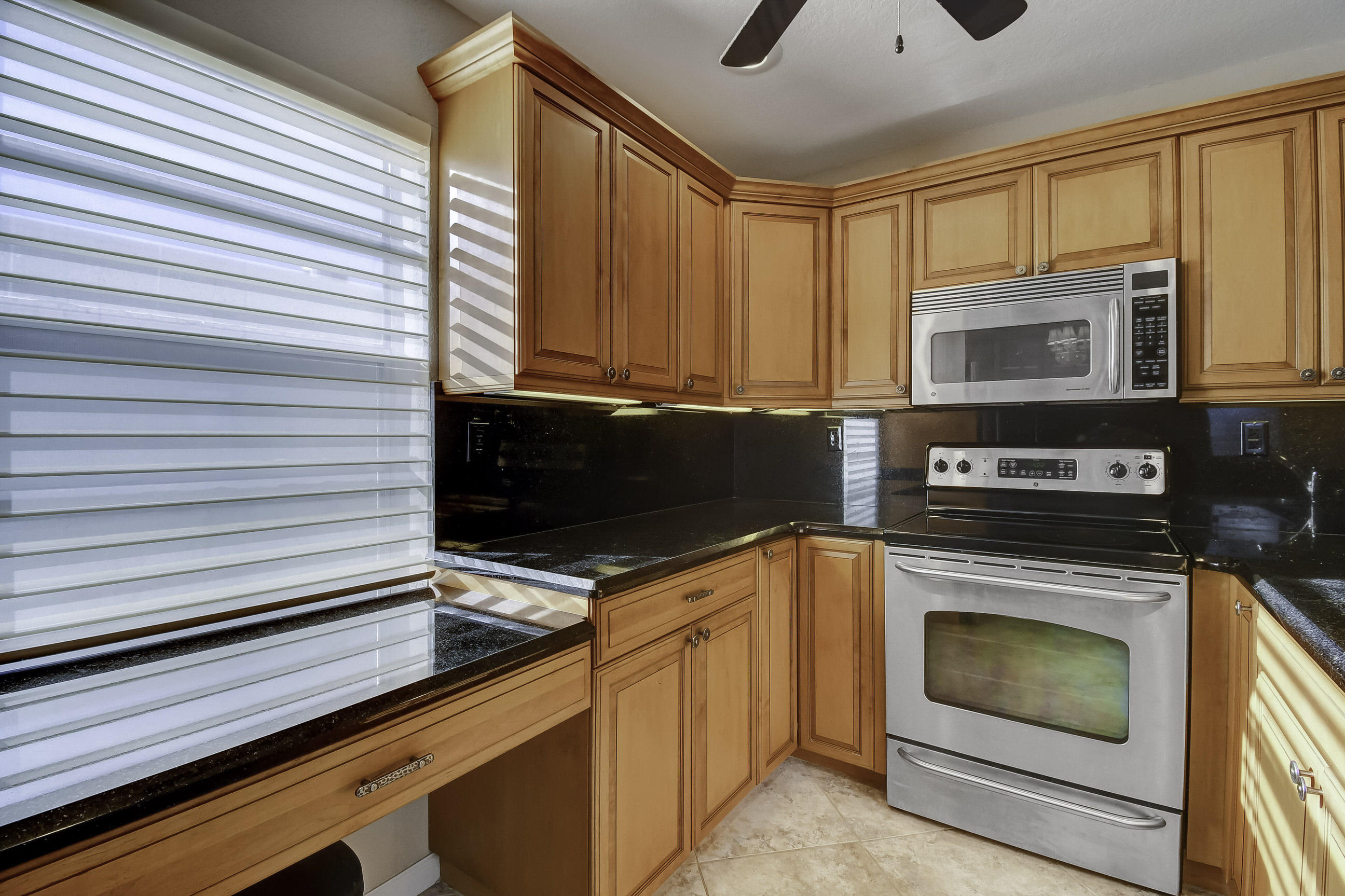 558 Capri L Delray Beach, FL 33484 - Photo 16 of 40 16_dsc_1026_27_28_29_30