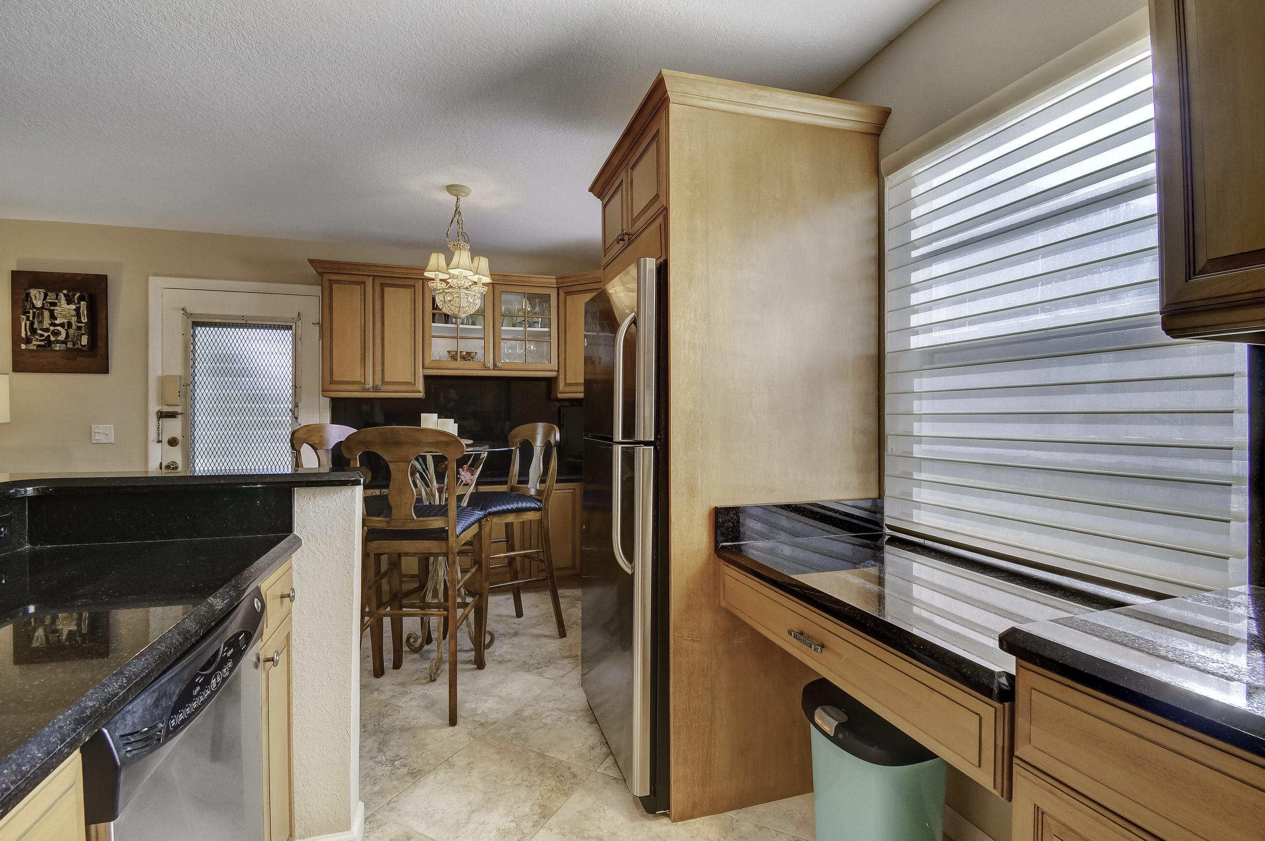 558 Capri L Delray Beach, FL 33484 - Photo 18 of 40 18_dsc_1046_47_48_49_50