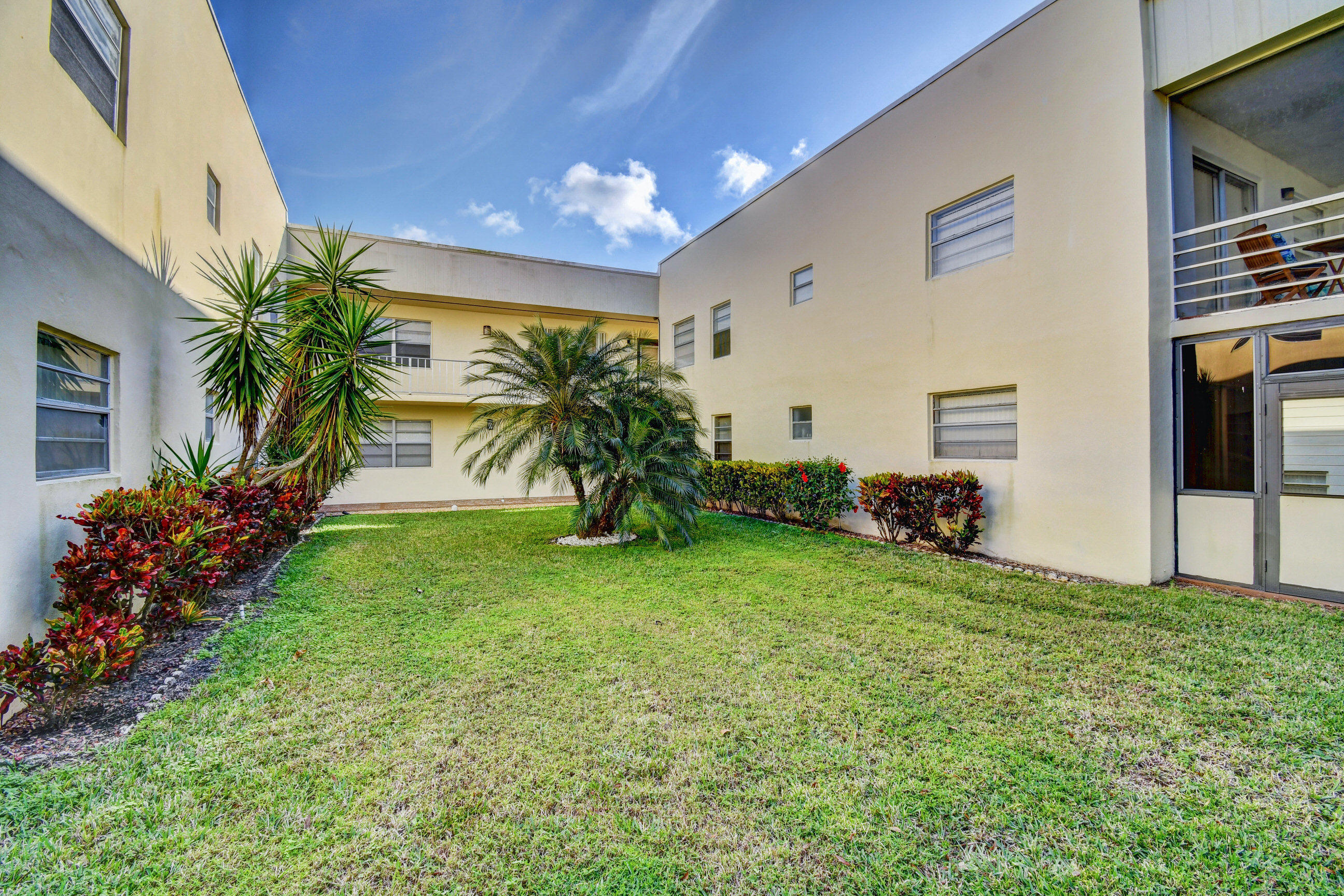 558 Capri L Delray Beach, FL 33484 - Photo 38 of 40 38_dsc_1261_2_3_4_5