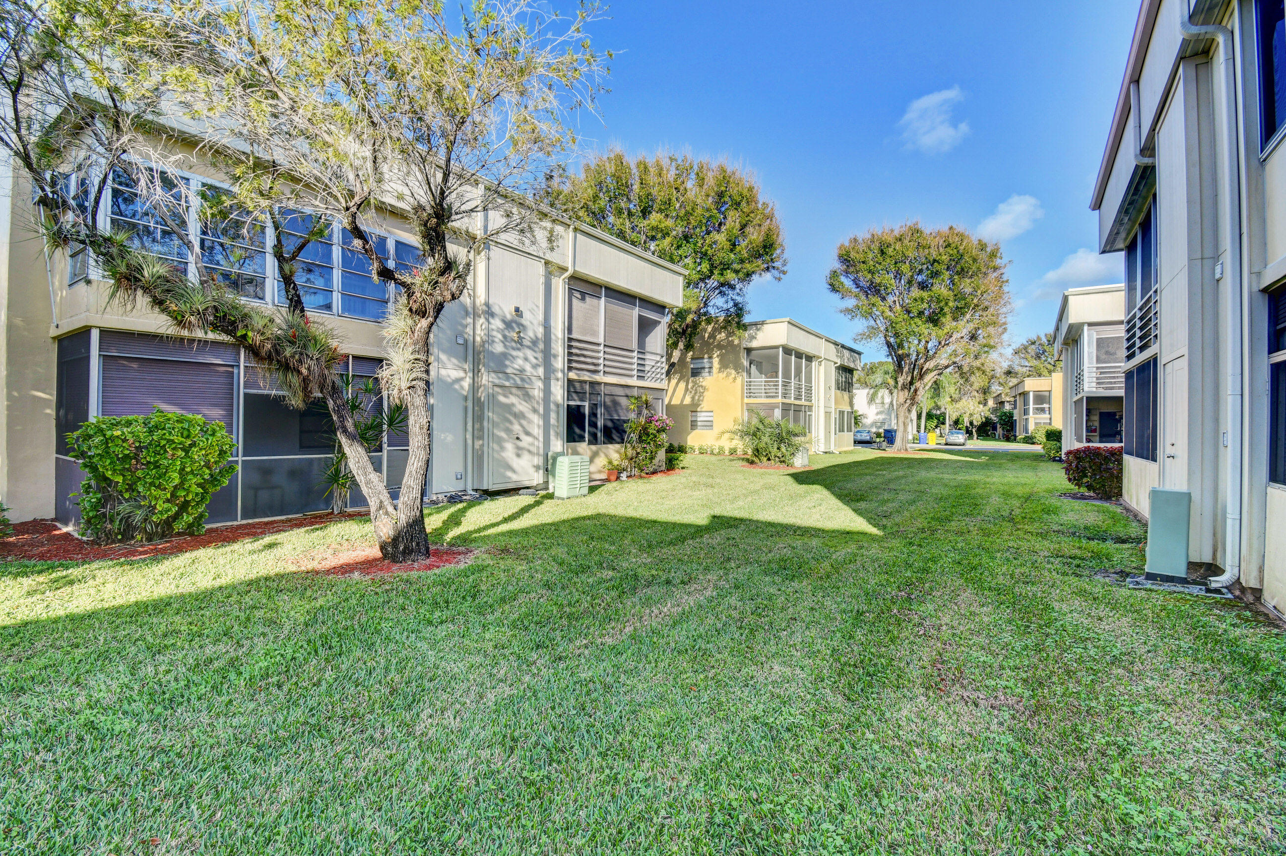 558 Capri L Delray Beach, FL 33484 - Photo 39 of 40 39_dsc_1271_2_3_4_5