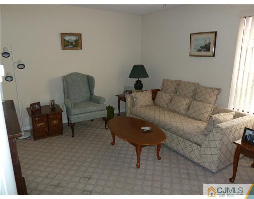 283 Vernon Road Monroe Township, NJ 08831 - Photo 12 of 16 Gallery Image 12
