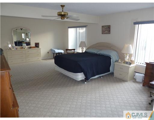 283 Vernon Road Monroe Township, NJ 08831 - Photo 8 of 16 Gallery Image 8