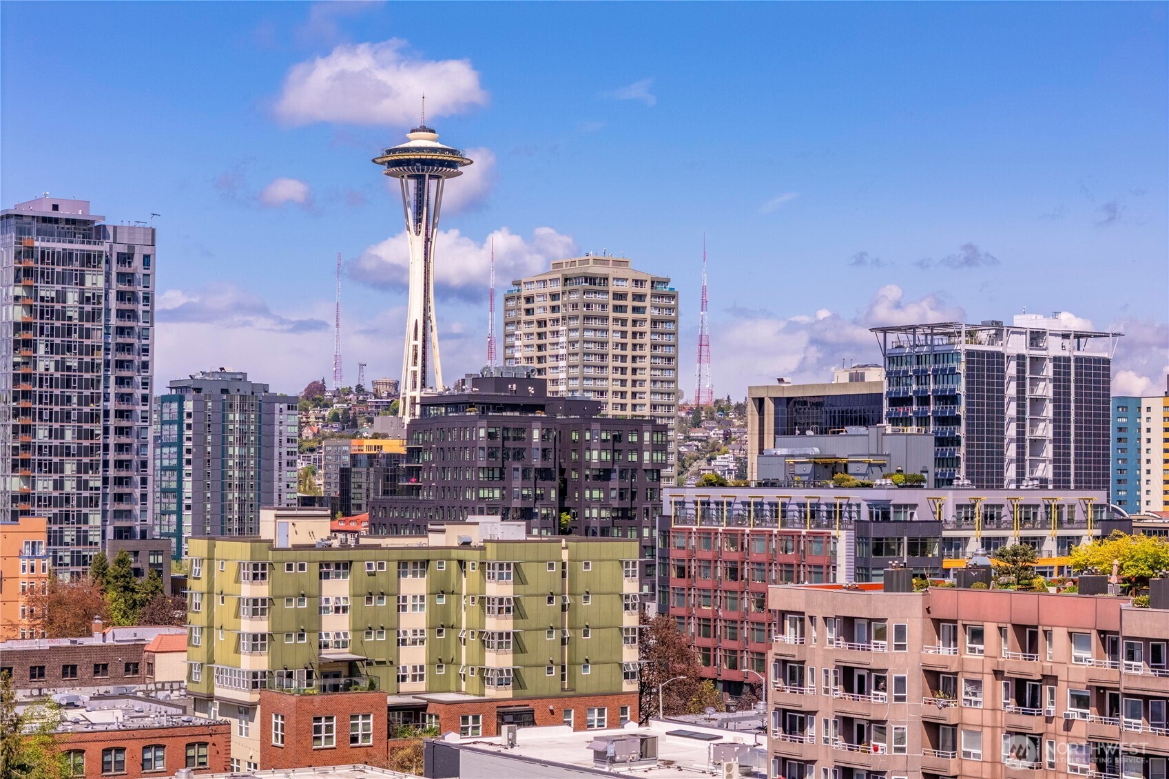 2125 1st Avenue, Unit 802 Seattle, WA 98121 - Photo 36 of 38