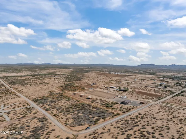 $300,000 | Xx2 North 439th Avenue, Wickenburg, AZ 85390