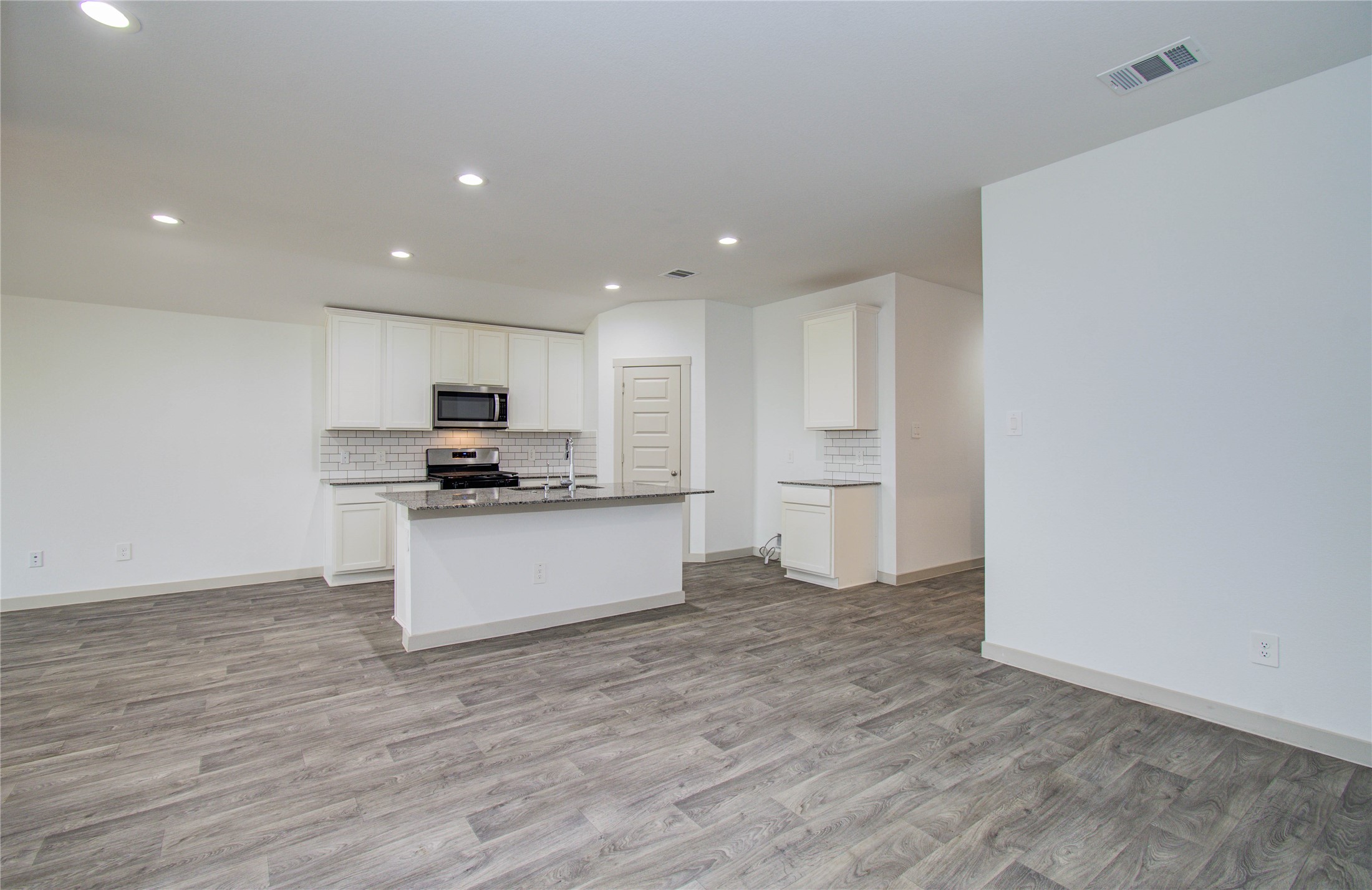 10602 Great Basin Drive Rosharon, TX 77583 - Photo 6 of 39 Dedicated Dining