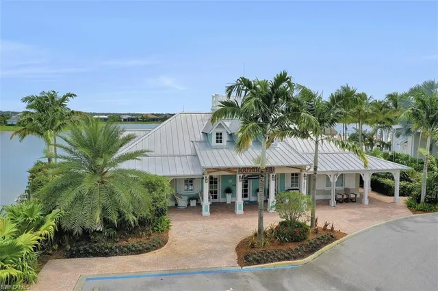 $6,500 | 14663 Edgewater Circle, Naples, FL 34114