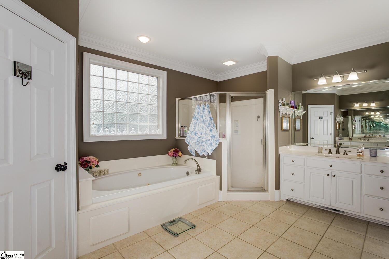 537 Foxcroft Road Greenville, SC 29615 - Photo 16 of 36 Gallery Image 16