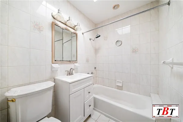 $875,000 | 1496 East 32nd Street | Marine Park