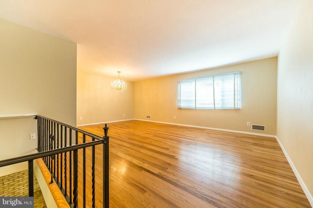 12904 Middlevale Lane Silver Spring, MD 20906 - Photo 3 of 27 Living/Dining Room