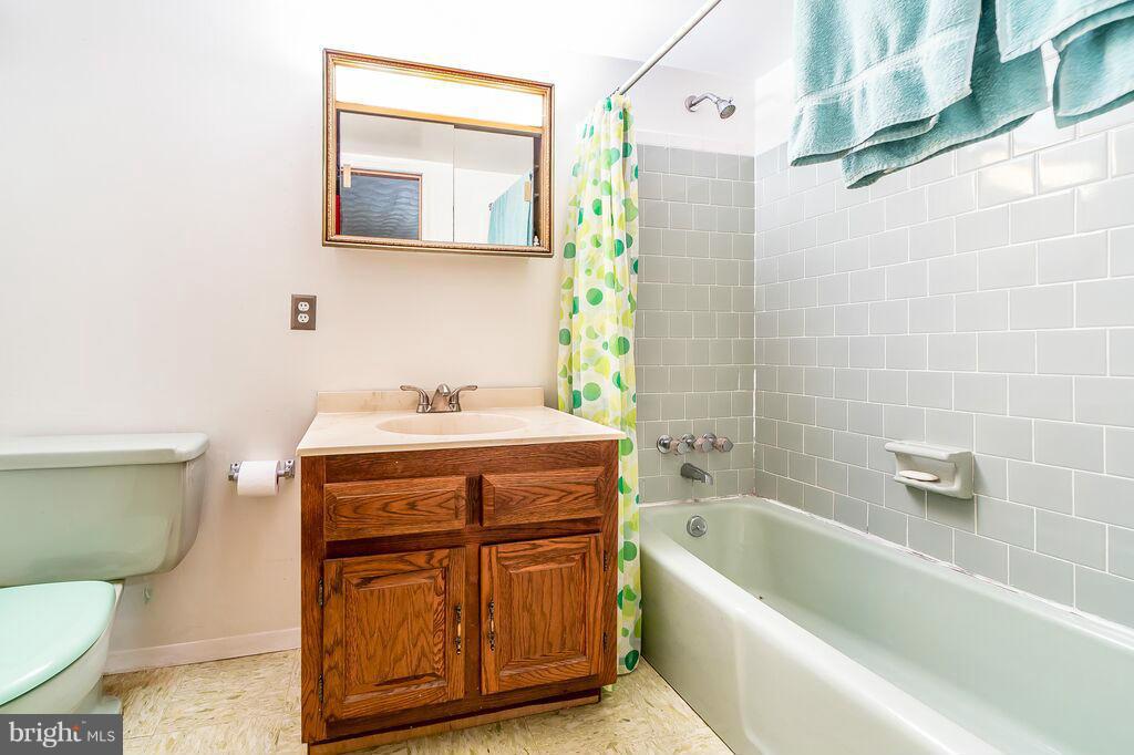 12904 Middlevale Lane Silver Spring, MD 20906 - Photo 23 of 27 Basement Full Bath