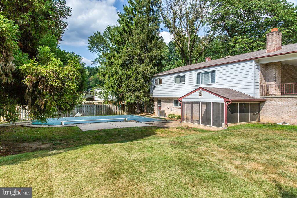 12904 Middlevale Lane Silver Spring, MD 20906 - Photo 27 of 27 Exterior (Rear)