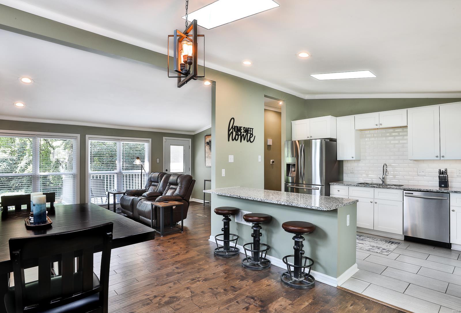 438 Susan Road St. Louis, MO 63129 - Photo 6 of 26