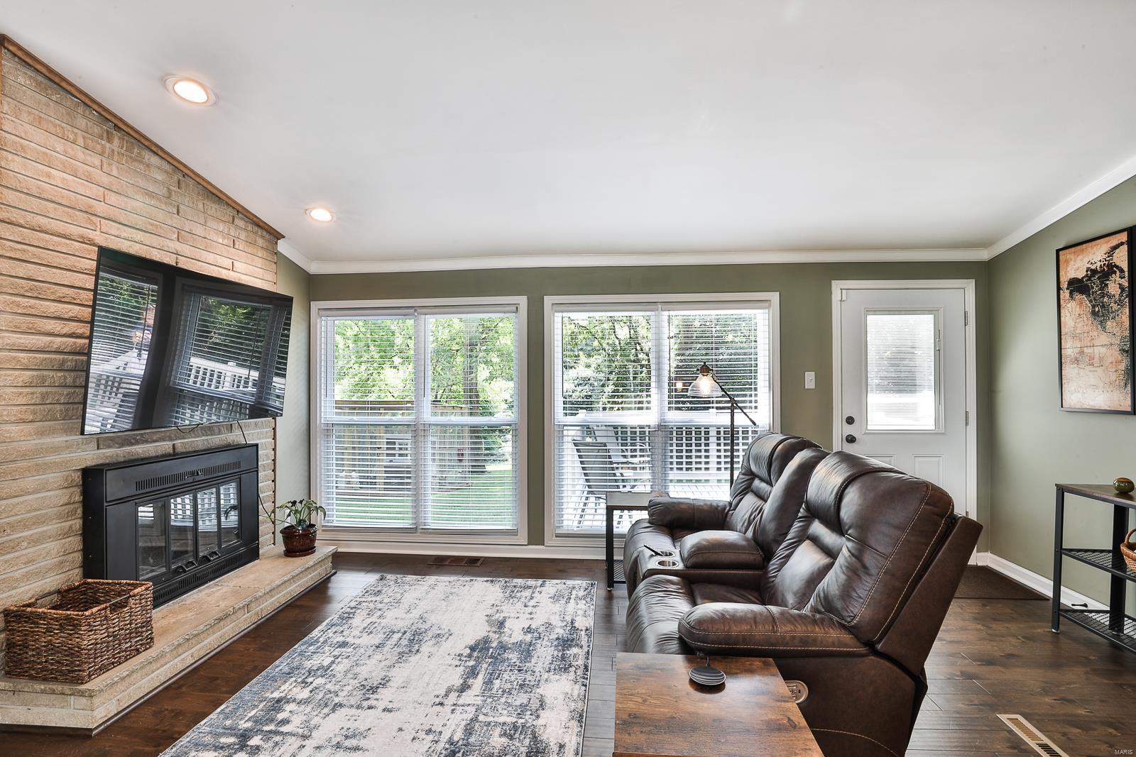 438 Susan Road St. Louis, MO 63129 - Photo 7 of 26