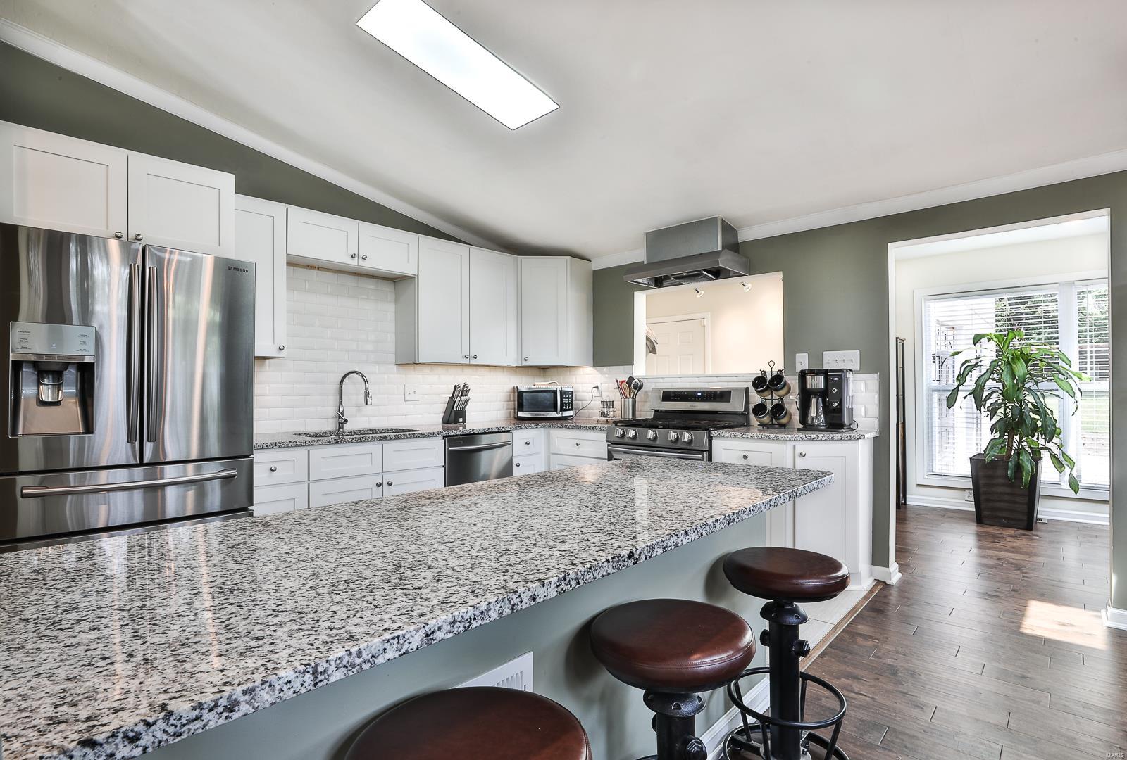 438 Susan Road St. Louis, MO 63129 - Photo 9 of 26