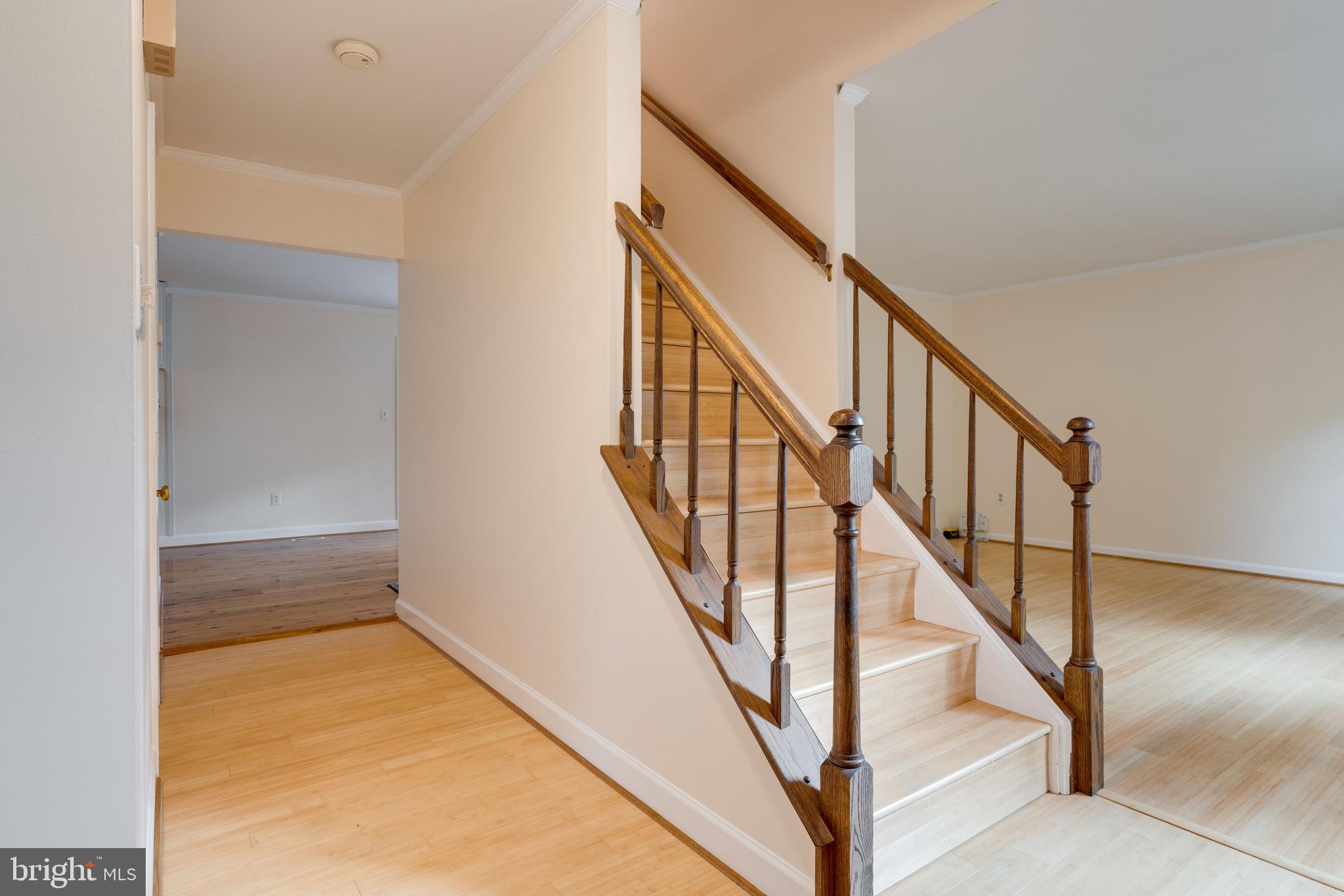 13003 Smoketown Road Woodbridge, VA 22192 - Photo 3 of 34 Foyer
