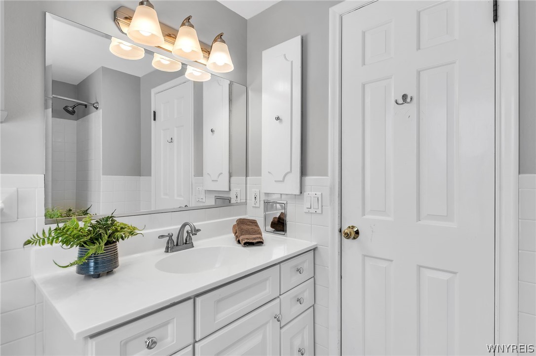 185 Briarhill Road Amherst, NY 14221 - Photo 37 of 50