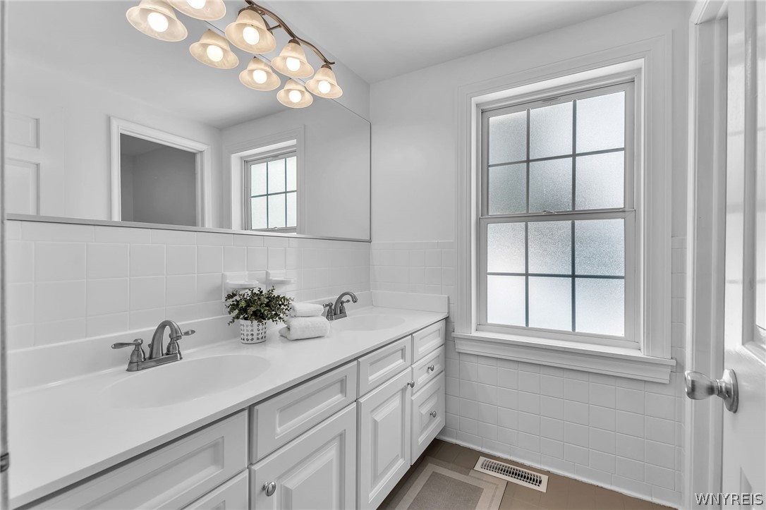 185 Briarhill Road Amherst, NY 14221 - Photo 42 of 50