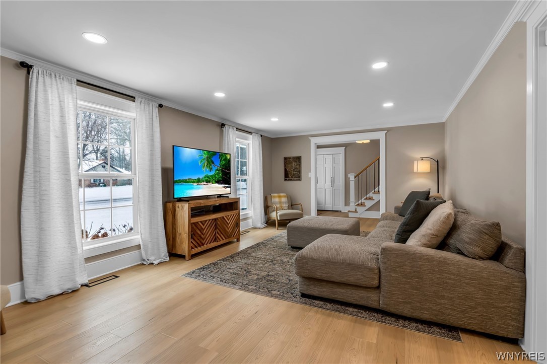 185 Briarhill Road Amherst, NY 14221 - Photo 8 of 50