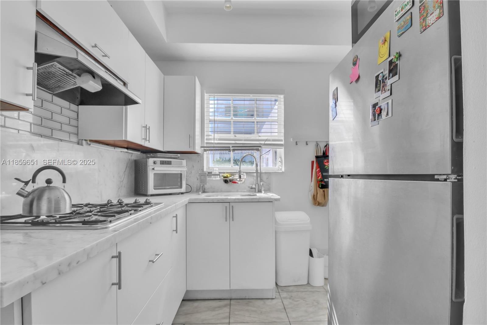 830 10th Street, Unit 1 Miami Beach, FL 33139 - Photo 8 of 10