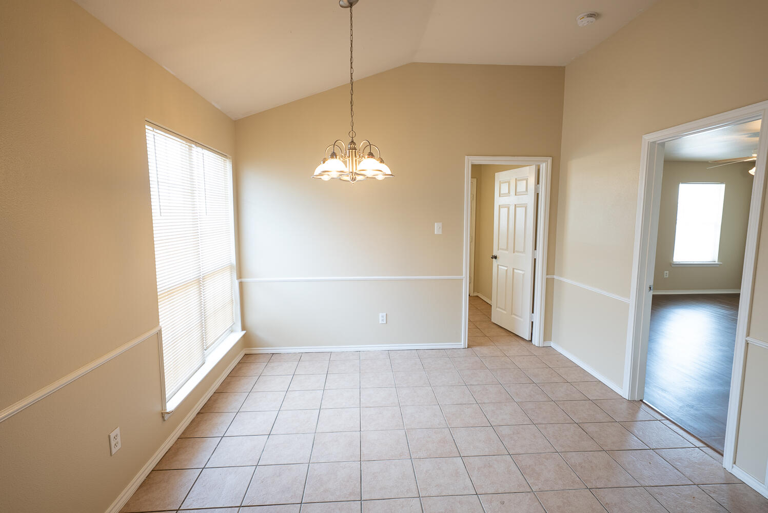 6717 89th Street Lubbock, TX 79424 - Photo 6 of 17 DSC09682