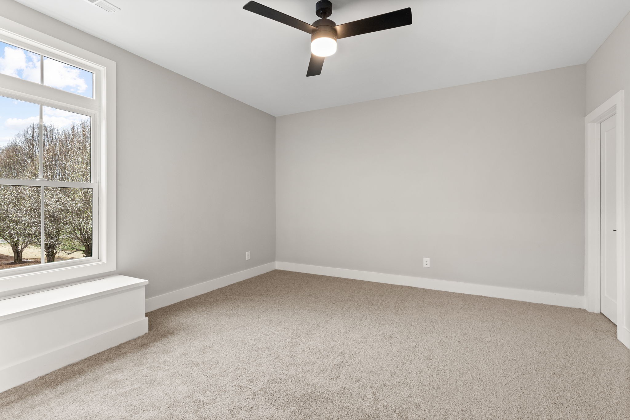1017 Rucker Lane Murfreesboro, TN 37128 - Photo 47 of 61 an empty room with a window