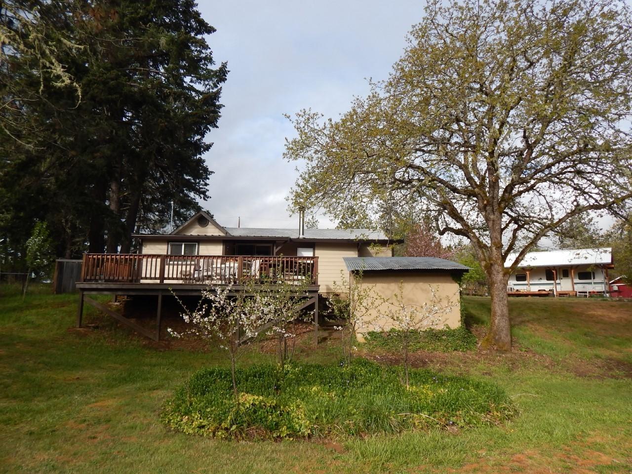 153 Patton Bar Road Cave Junction, OR 97523 - Photo 27 of 42 153 29