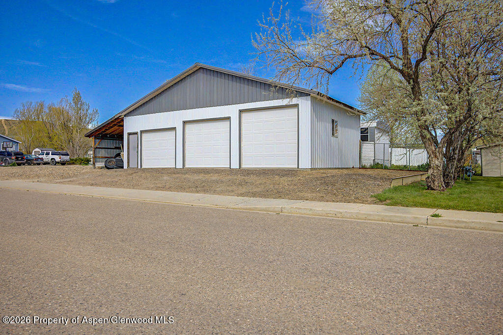2182 Birch Place Craig, CO 81625 - Photo 4 of 33 2182BirchPlace-5