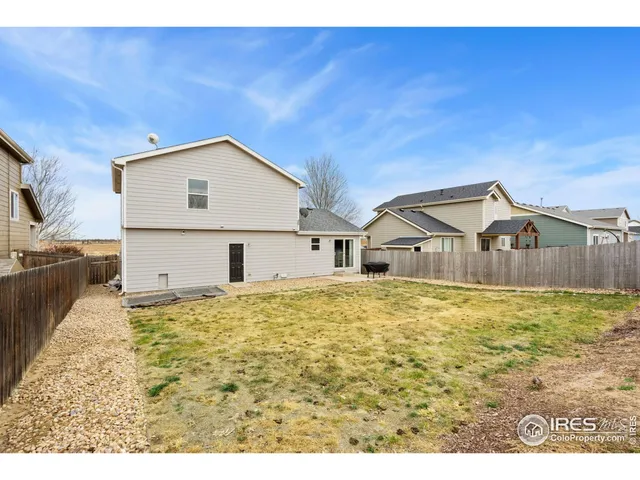 a picture of a wall with a white wall and a painting