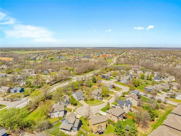 $525,000 | 6412 Noreston Street, Shawnee, KS 66218